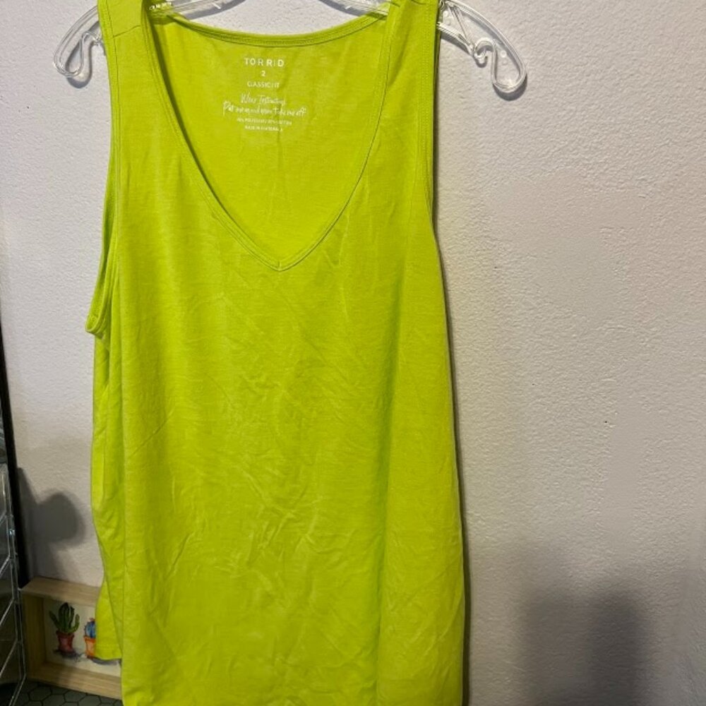 Torrid Size 2 bright green classic fit V-neck